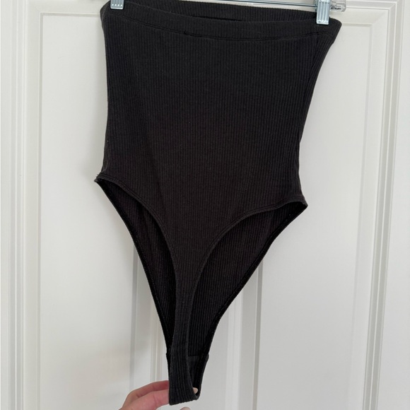 Black Strapless Bodysuit with Denim Jacket - Picture 6 of 6